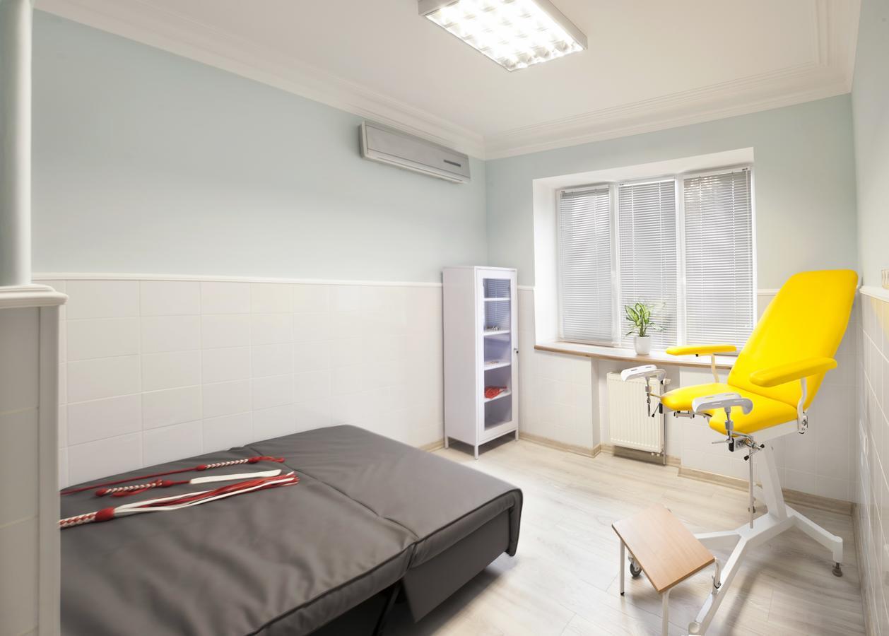 Dating Hotel Cherry Twins (Adults Only) เคียฟ ภายนอก รูปภาพ