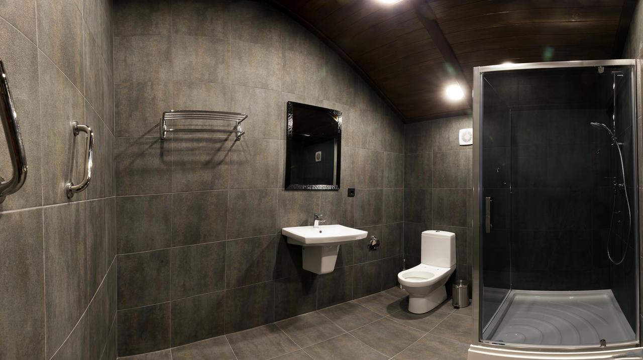 Dating Hotel Cherry Twins (Adults Only) เคียฟ ภายนอก รูปภาพ