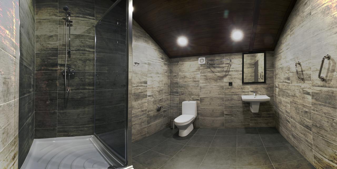 Dating Hotel Cherry Twins (Adults Only) เคียฟ ภายนอก รูปภาพ